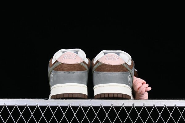 YUTO HORIGOME X DUNK LOW SB WHITE_GREY_GREEN_RED