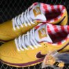 DUNK LOW PREMIUM SB YLLW OCHRE_TERRA BROWN