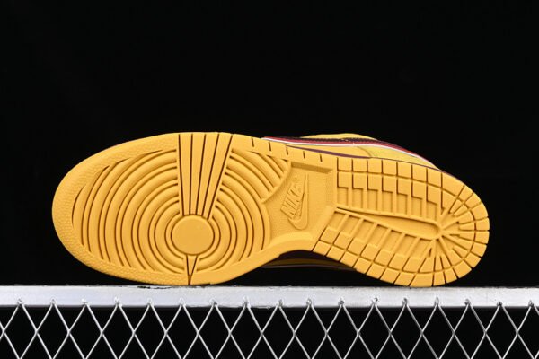 DUNK LOW PREMIUM SB YLLW OCHRE_TERRA BROWN