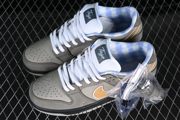 CONCEPTS X SB DUNK LOW GRAY LOBSTER GREY_BROWN