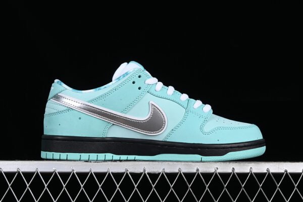 CONCEPTS X SB DUNK LOW BLUE_SLIVER